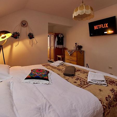 Gradina Lu' Ion "A Home Away From Home" (Adults Only) Felsővisó Kültér fotó