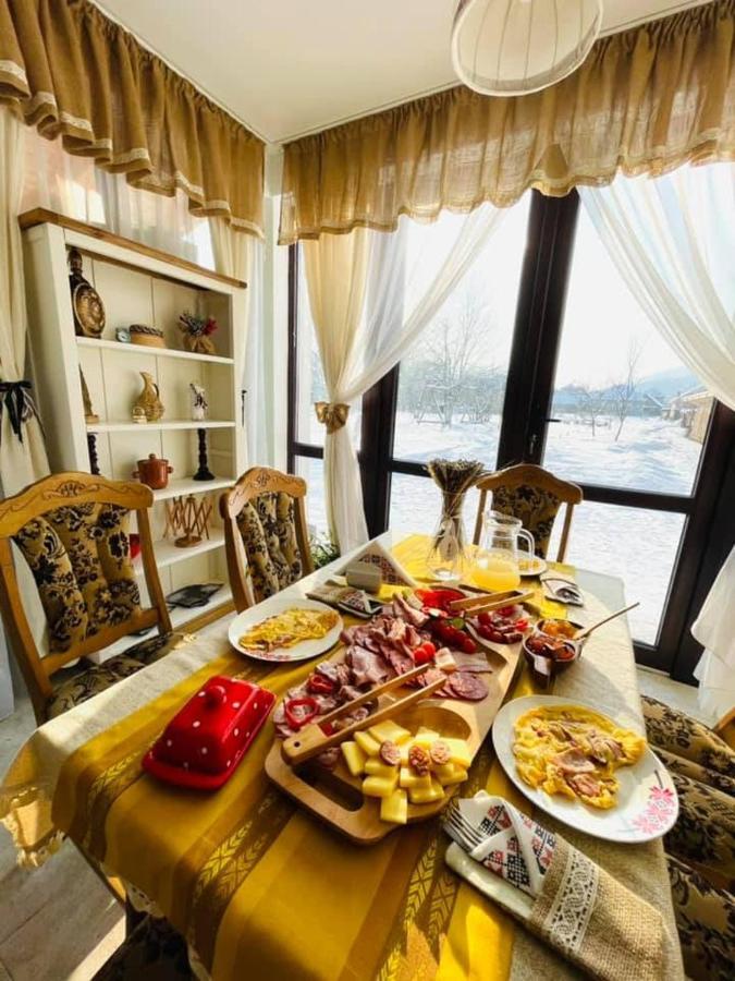 Gradina Lu' Ion "A Home Away From Home" (Adults Only) Felsővisó Kültér fotó